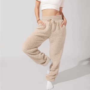 Pop flex- Blanket Pants in Faux Sherpa - Taupe